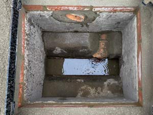 Locating Manhole and Rising Chamber Walls